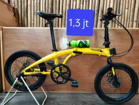 Sepeda lipat sesuai foto