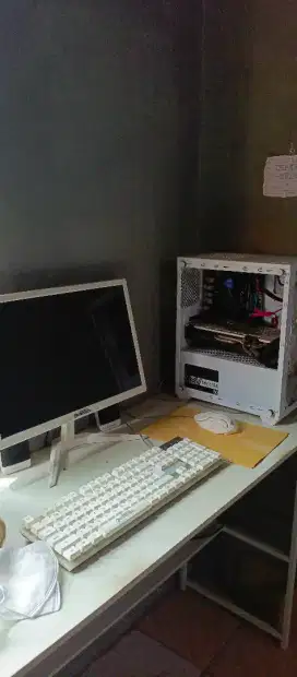 Komputer gaming siap pakai