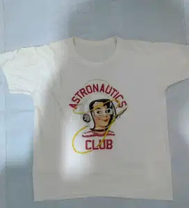 Kaos art vintage putih - arstraunatics club