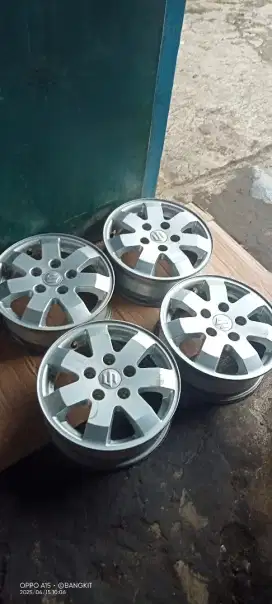 Velg oem avv r14 vcd 5x114,3