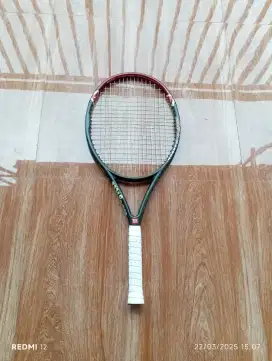 Raket tenis wilson prostaff