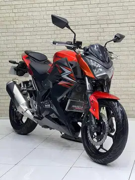 Kawasaki Z 250 - orange metalik - Motor naked - wulan mustika