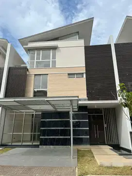 Rumah Pik Disewa Golf Island Uk 12x25 Tipe Lotus Cluster Elit 3 Lantai