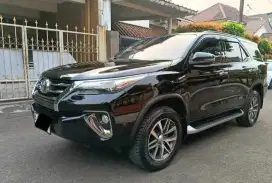 FOETUNER VRZ 2019 KM RENDA BODY MULUS