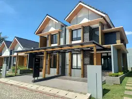Rumah Mezzanine Konsep Korea Di Bogor, Tanah Hook Bebas Banjir