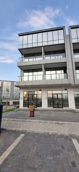Ruko pik 2 mega kuningan siap bisnis lokasi paling strategis