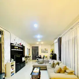 Disewakan Rumah Bagus Cluster Taman Simpruk Lippo Cikarang
