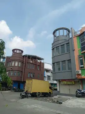 Disewakan Ruko Taman Palem Lestari