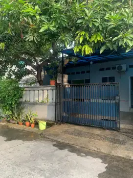 Rumah 1 lantai Jl Mayang Sari II E 34 . Koja. Tidak banjir. Aman.
