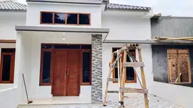 Rumah Ready setia budi lokasi strategis siap huni