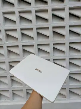 Laptop Pemakaian Perempuan Asus X442UR Intel Core i5 Gen 7 Ram 8GB SSD