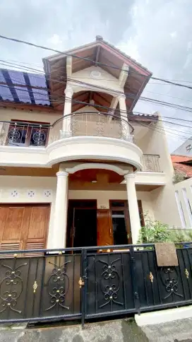 Dijual Cepat Rumah 2 Lantai Slipi Palmerah Jakarta Barat