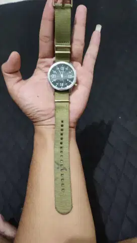 Jam tangan Analog Electric