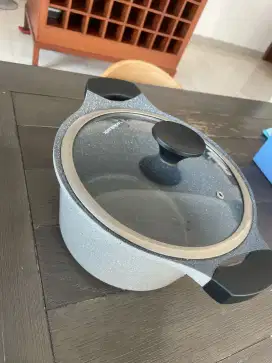 Lock n lock cooking pot