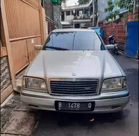 Mercedes-Benz C200 1996 Bensin