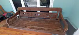 Kursi Resban Jati