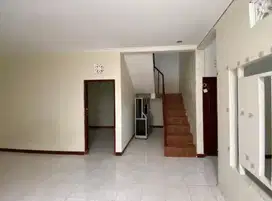 Rumah di solo Luas 270m Murah