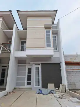S689.Rumah 2 Lantai Modern Minimalis di Pusat Kota Tangsel Tangerang