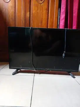 Dibeli Tv LED Rusak