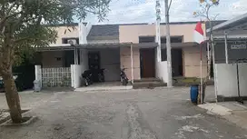 dijual rumah cluster jalan lebar di Arcamanik Cisaranten