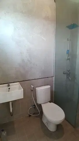 Dijual Rumah 2 Lantai Dekat GOR Depok