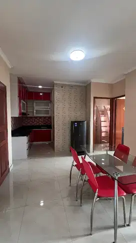 Apartemen 3 Kamar di Gading Mediterania – View Kolam, Full Fasilitas