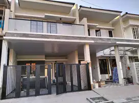 Rumah Syariah 2 Lantai Dekat Akses MERR Di Perum. Rungkut Harapan