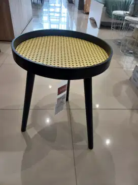 Meja sisi rurik