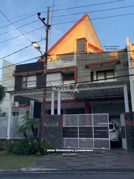 Rumah Tiga Lantai Di Jalan Dewandaru Lowokwaru Kota Malang(OLX288)