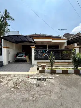 Dijual Rumah Terawat Di Perumahan Bukit Dieng Kota Malang(OLX282)