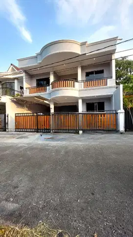 Dijual Rumah 2 Lantai Di Griya Loka Sektor 1.1 Bsd