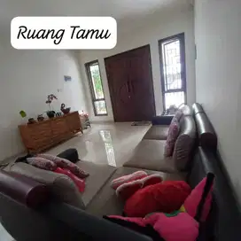 DI JUAL RUMAH   CLUSTER SEVILLA  BSD CITY