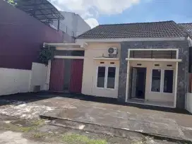 Dikontrakkan Rumah di Puri Sekojo dekat Pusri, Lemabang, Veteran