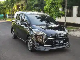 TERMURAH! Toyota Sienta Q AT 2017 Hitam