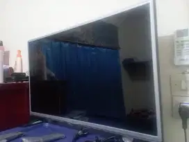Televisi LED merk LG 32