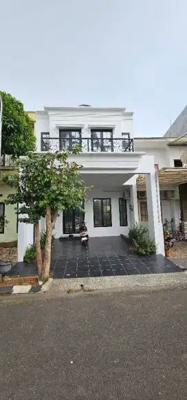 Sewa tahunan rumah di Cluster Althia park pd aren tangerang selatan