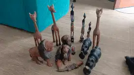 Patung hewan dari Afrika