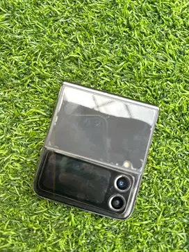 SAMSUNG GALAXY Z FLIP 4 ram 256GB second