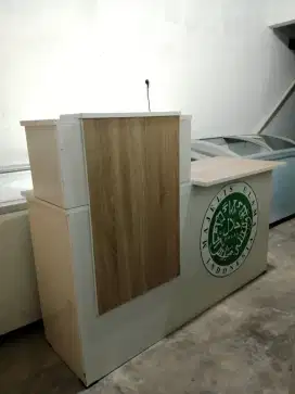 Meja Kasir kokoh