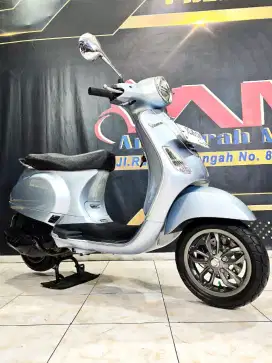 Piaggio Vespa LX 125 I Get 2023 slow on going kekinian siap pakai