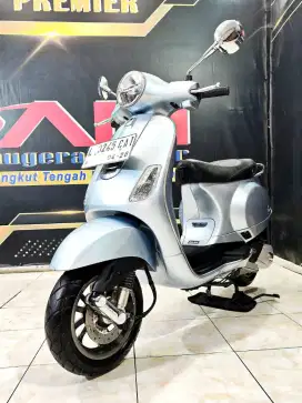 Piaggio Vespa LX 125 I Get Th 2023 Grey delicato slow on going