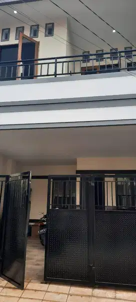 Dijual Rumah 2 Lt Siap Huni Cluster Catalina  Paramount Gading Serpong