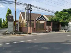 Rumah Strategis Untuk Usaha di Solo Baru