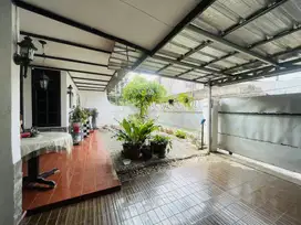 Rumah Lama Komplek Sekneg Cidodol Kebayoran Lama