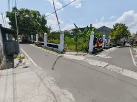 Tanah kavling di hoek/corner luas 497 m2 Parang Baris, Laweyan, Solo