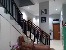 Rumah 2 Lantai 4 Kamar di Cluster Grand Depok City Dekat Boulevard