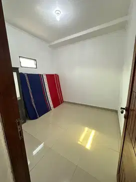 Kost Nyaman Tambak