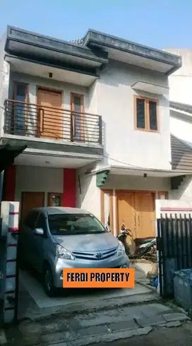 Rumah 2 Lantai 4 Kamar Tidur Bukit Golf Cibubur