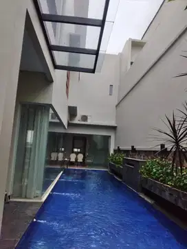 Rumah Mewah Modern Minimalis Kemang Jakarta Selatan ada pool