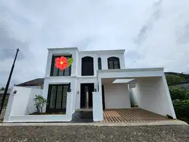 Jual rumah bagus dan  baru gress. lokasi strategis di komplek PDK
